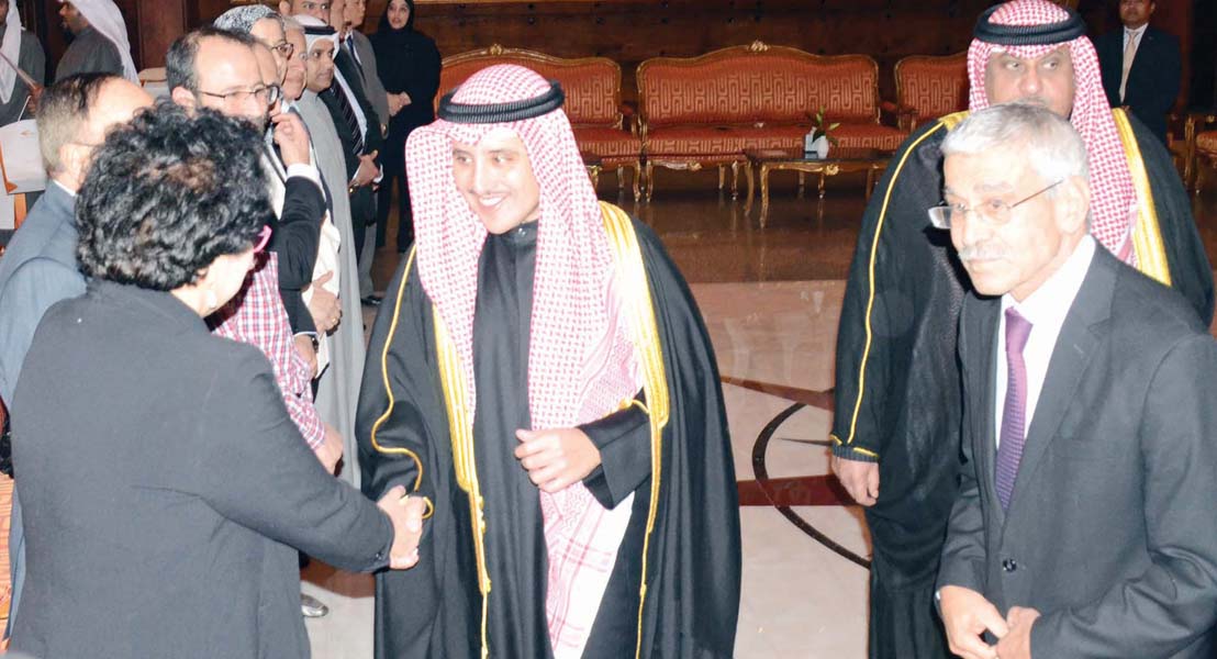 أحمد الناصر وشهاب الدين يرحبان بالضيوف 