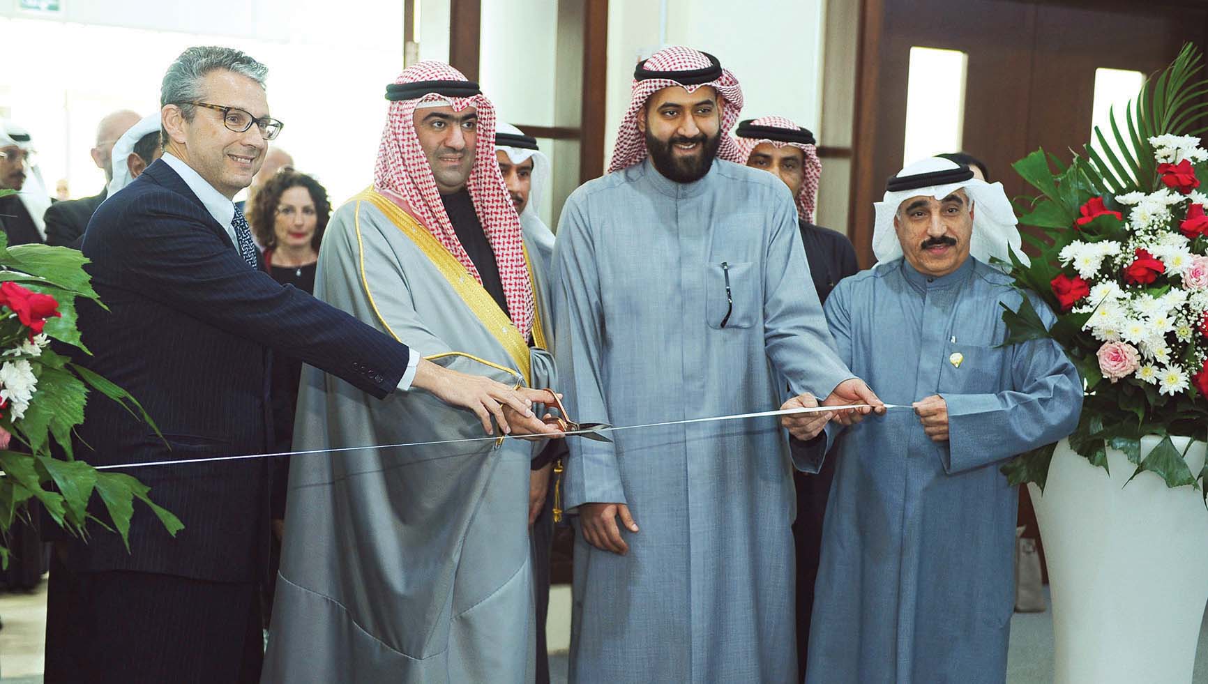 u0627u0644u0631u0648u0636u0627u0646 u0648u0628u0627u0644u062fu0648u062au0634u064a u0623u062bu0646u0627u0621 u0642u0635 u0634u0631u064au0637 u0627u0644u0627u0641u062au062au0627u062d     t            (u062au0635u0648u064au0631 u0646u0627u064au0641 u0627u0644u0639u0642u0644u0629) 