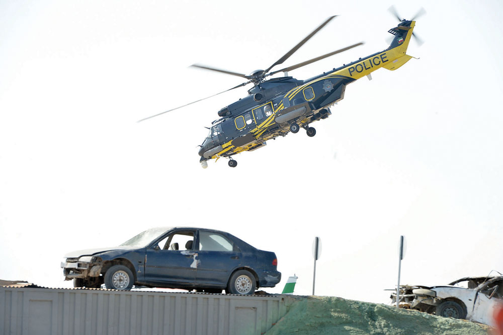 مروحية تتدخل في أحد الحوادث