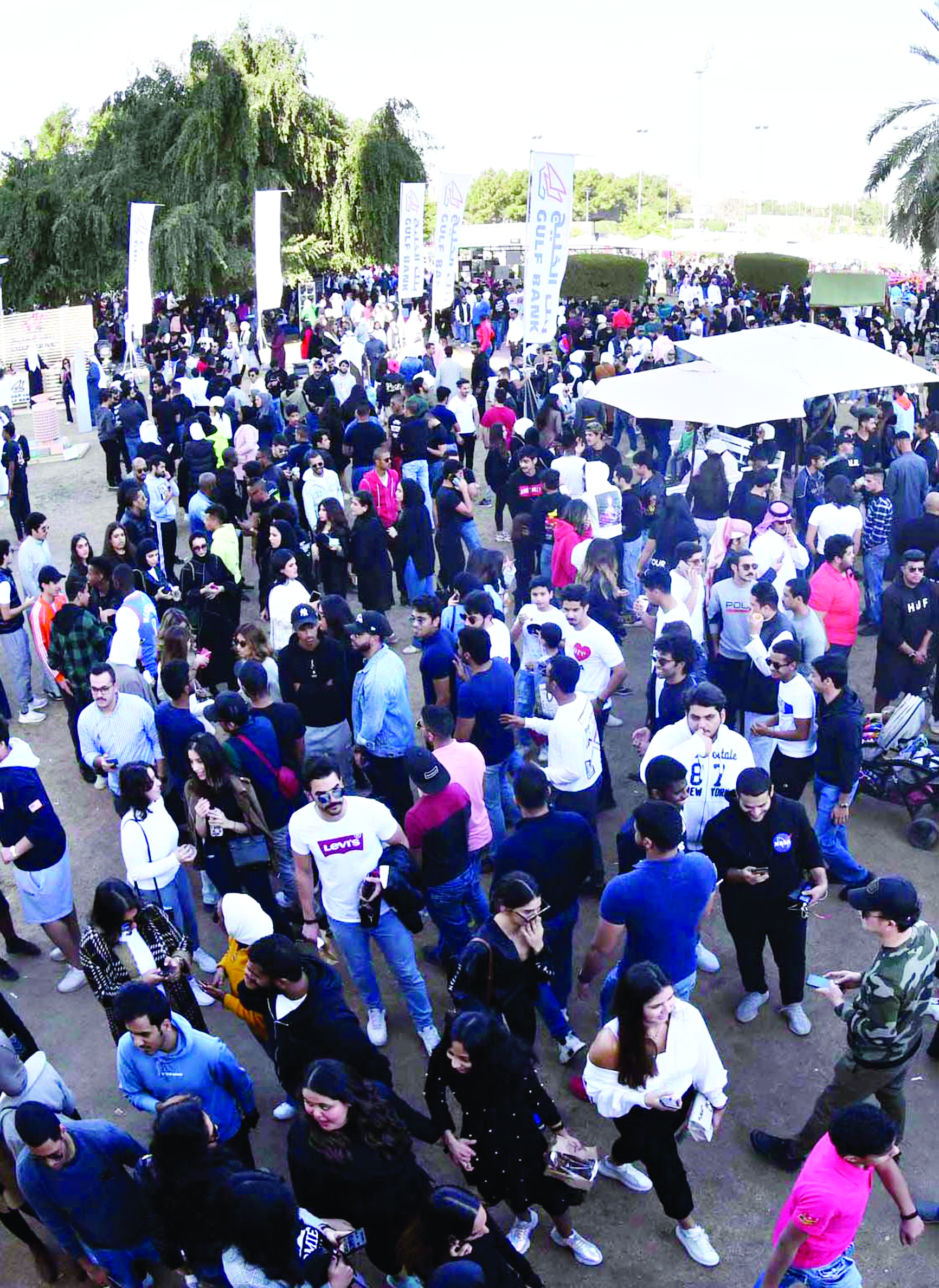  (u062au0635u0648u064au0631 u0623u062du0645u062f u0633u0631u0648u0631)