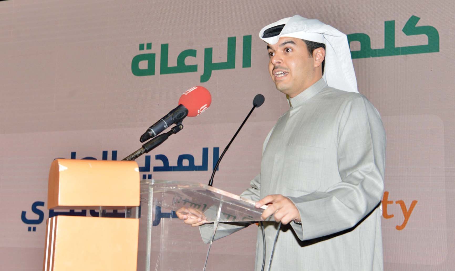 ناصر التويجري متحدثاً     