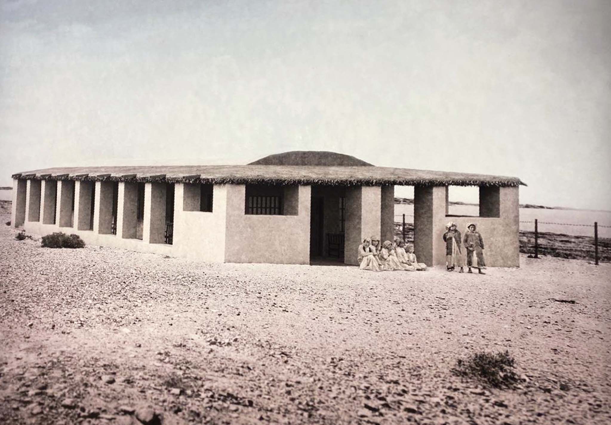 صورة نادرة لأول مستشفى مخصص لعلاج النساء بالكويت في العام 1919