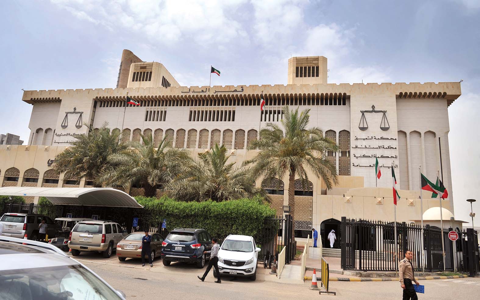 u0642u0635u0631 u0627u0644u0639u062fu0644 u064au0628u062du062b u0639u0645u0646 u064au062du0645u064au0647 u0645u0646 u0627u0644u0647u062fu0645 t