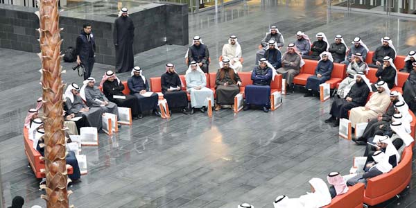 u0627u0644u062du0631u0628u064a u062eu0644u0627u0644 u0644u0642u0627u0626u0647 u0627u0644u0645u0641u062au0648u062d u0645u0639 u0639u062fu062f u0645u0646 u0627u0644u0645u0639u0644u0645u064au0646