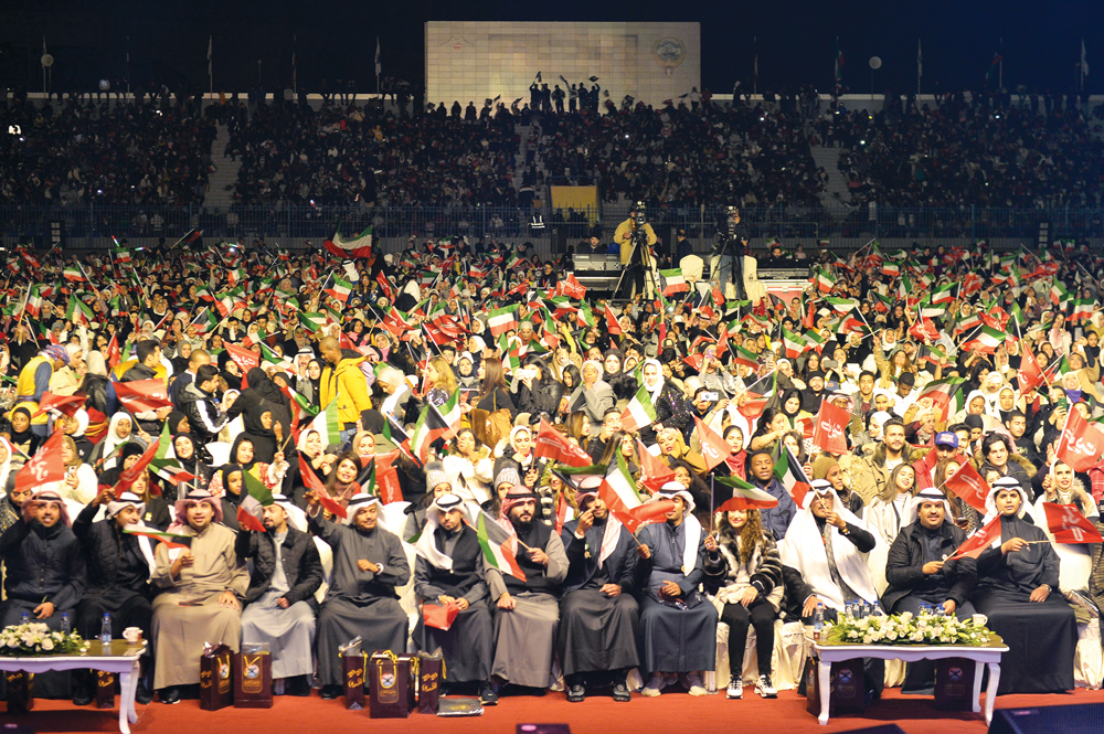 فواز الخالد في مقدم الحضور