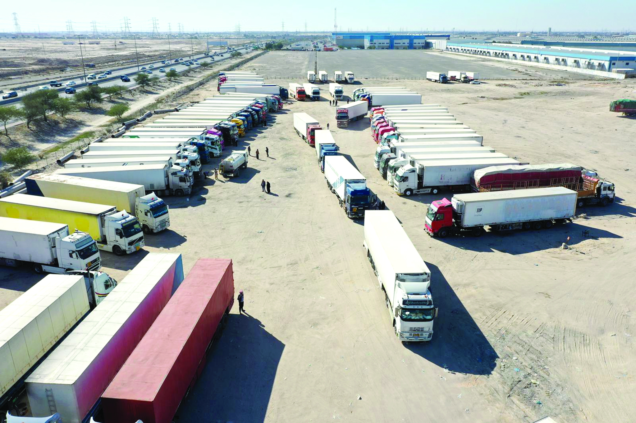 بداية انطلاق القافلة من الكويت 