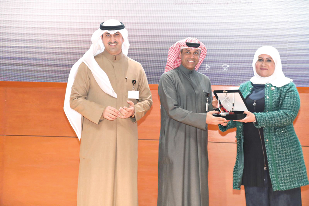 الفاضل مكرماً تماضر الخالد