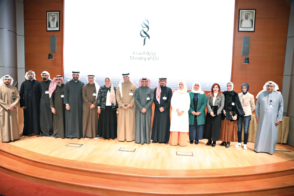 u0627u0644u0641u0627u0636u0644 u0648u0627u0644u0635u0628u0627u062d u0648u0627u0644u062eu0627u0644u062f u0645u0639 u0627u0644u0639u0627u0645u0644u064au0646 u0627u0644u0645u0643u0631u0651u0645u064au0646 