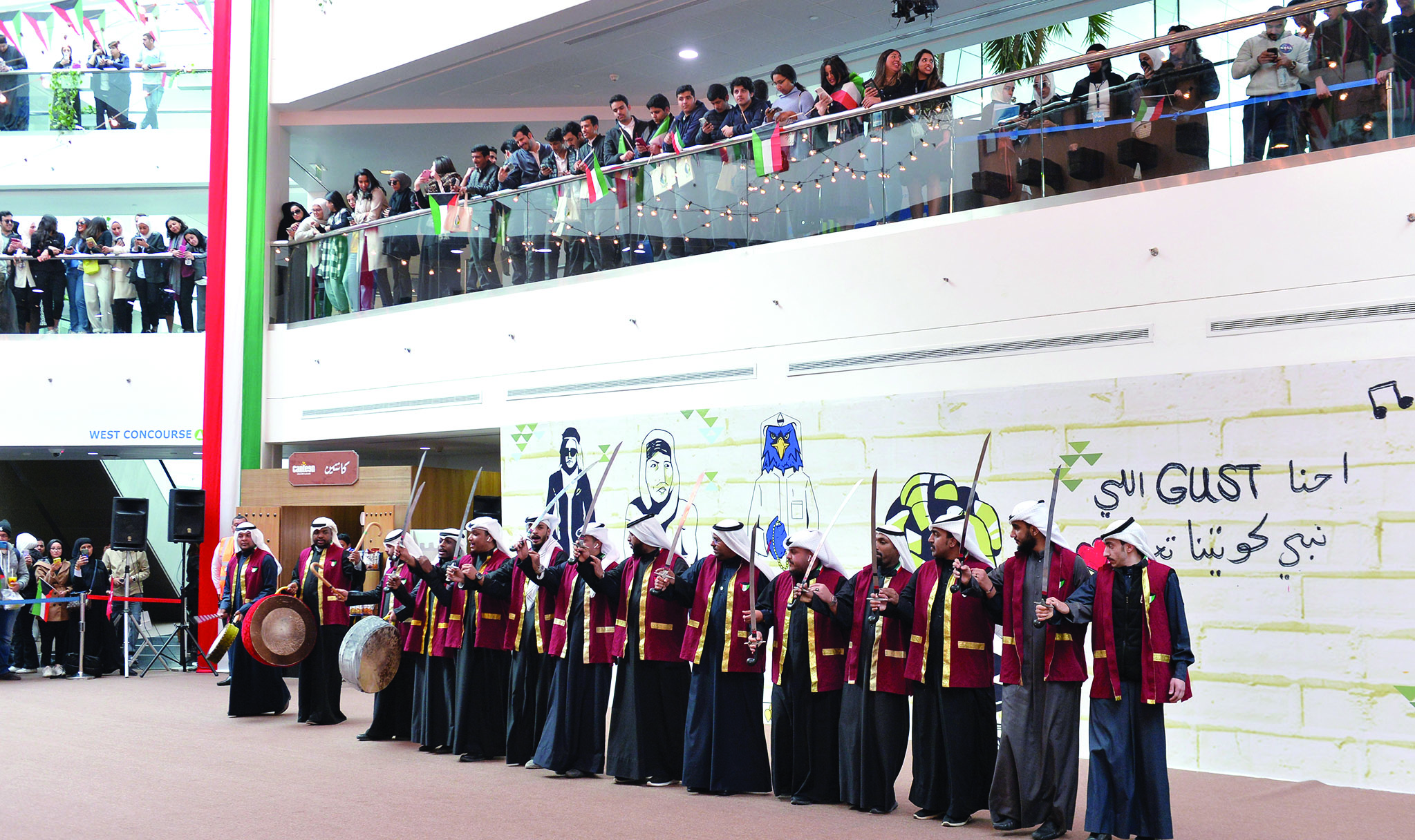 عروض شعبية تراثية