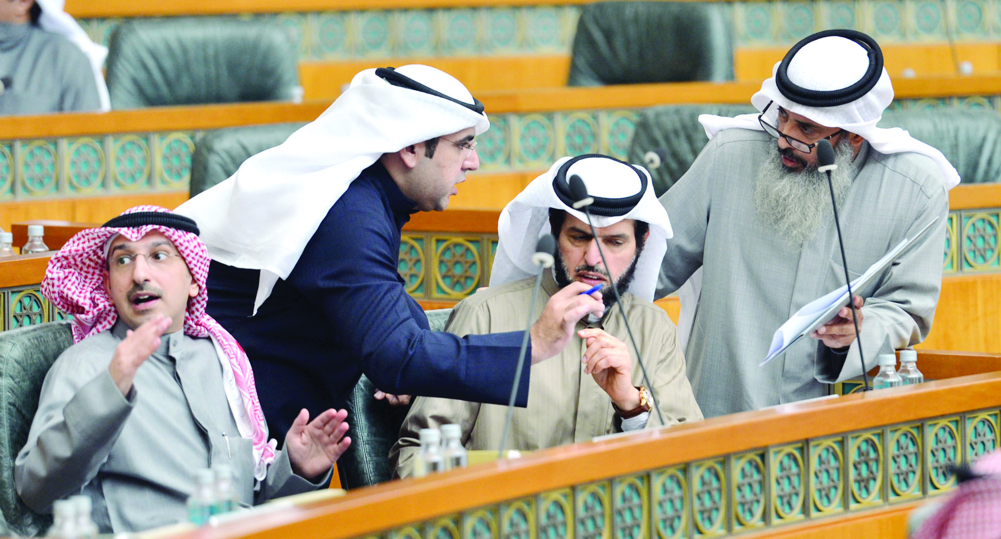 مناقشة نيابية