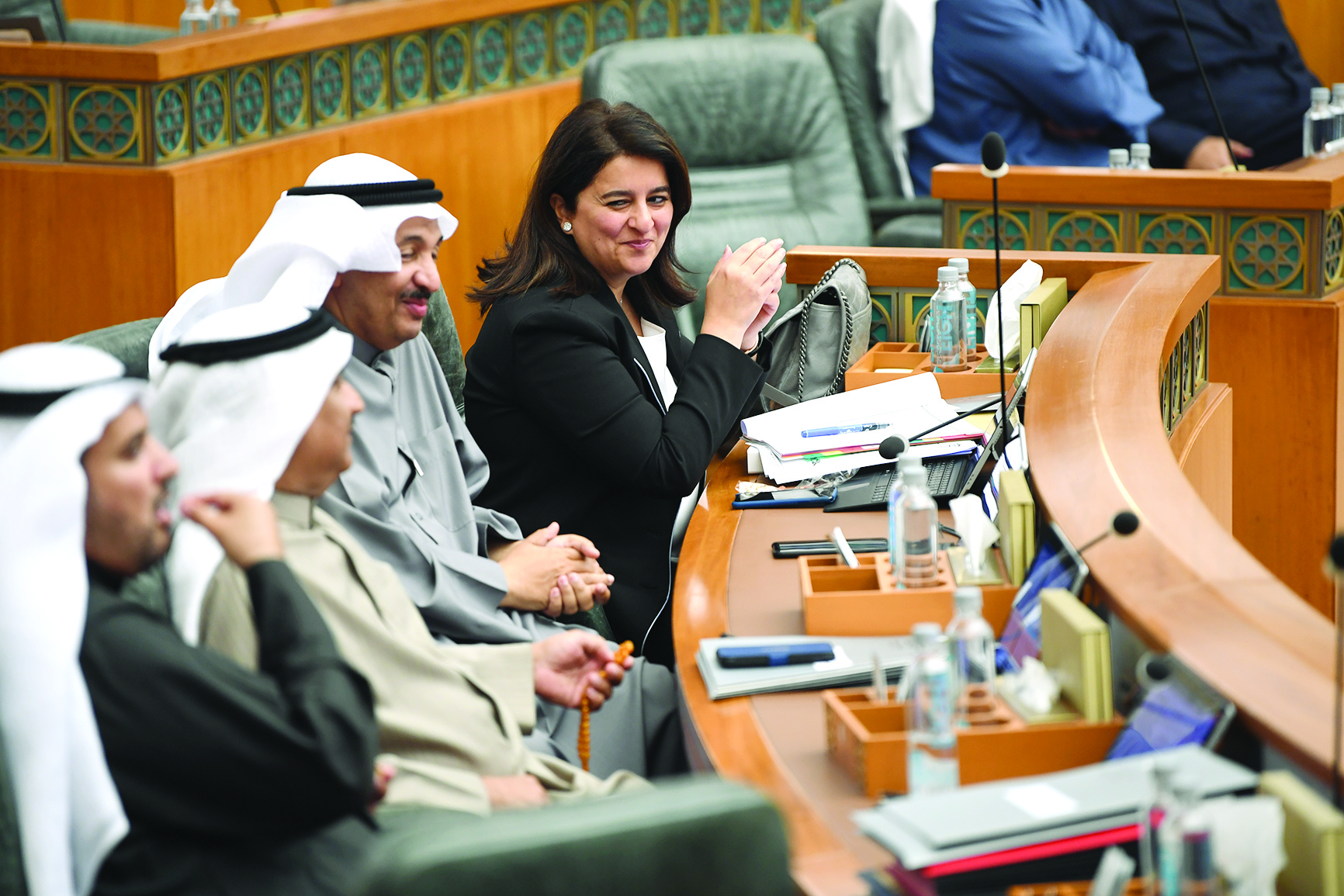 u062du0636u0648u0631 u062du0643u0648u0645u064a u0641u064a u0627u0644u062cu0644u0633u0629