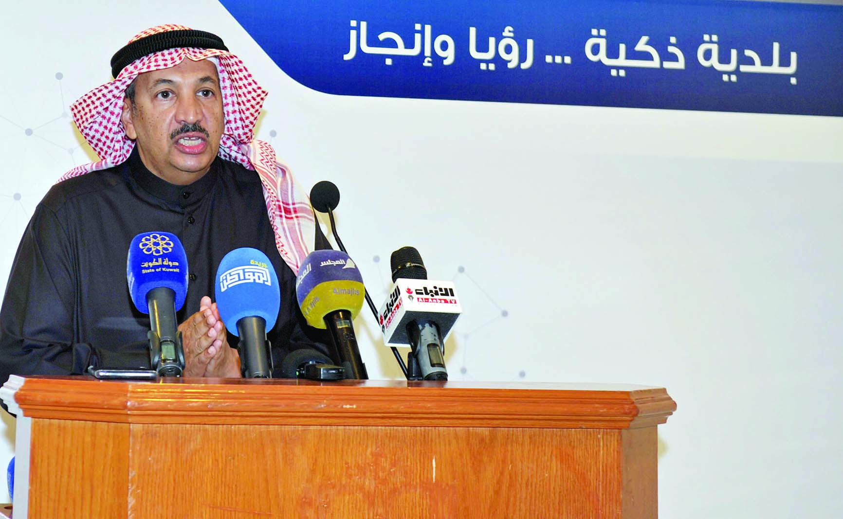 u0627u0644u062cu0627u0633u0645 u0645u062au062du062fu062bu0627u064b u0639u0644u0649 u0647u0627u0645u0634 u0627u0644u0639u0631u0636 