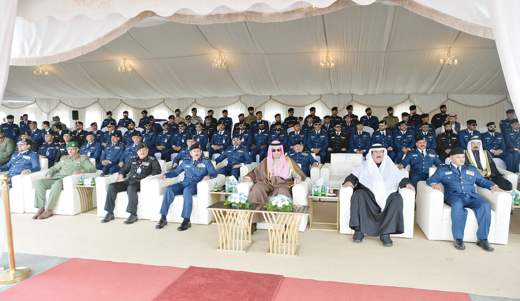 u0623u0646u0633 u0627u0644u0635u0627u0644u062d u0648u0627u0644u0645u0643u0631u0627u062f u0648u0642u064au0627u062fu064au0648 u0627u0644u0625u0637u0641u0627u0621 u0641u064a u0645u0642u062fu0645 u0627u0644u062du0636u0648u0631    t            (u062au0635u0648u064au0631 u0623u0633u0639u062f u0639u0628u062fu0627u0644u0644u0647)