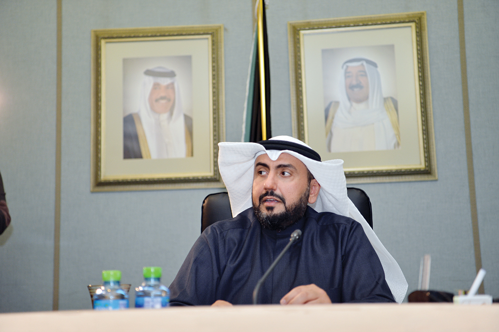 وزير الصحة متحدثا