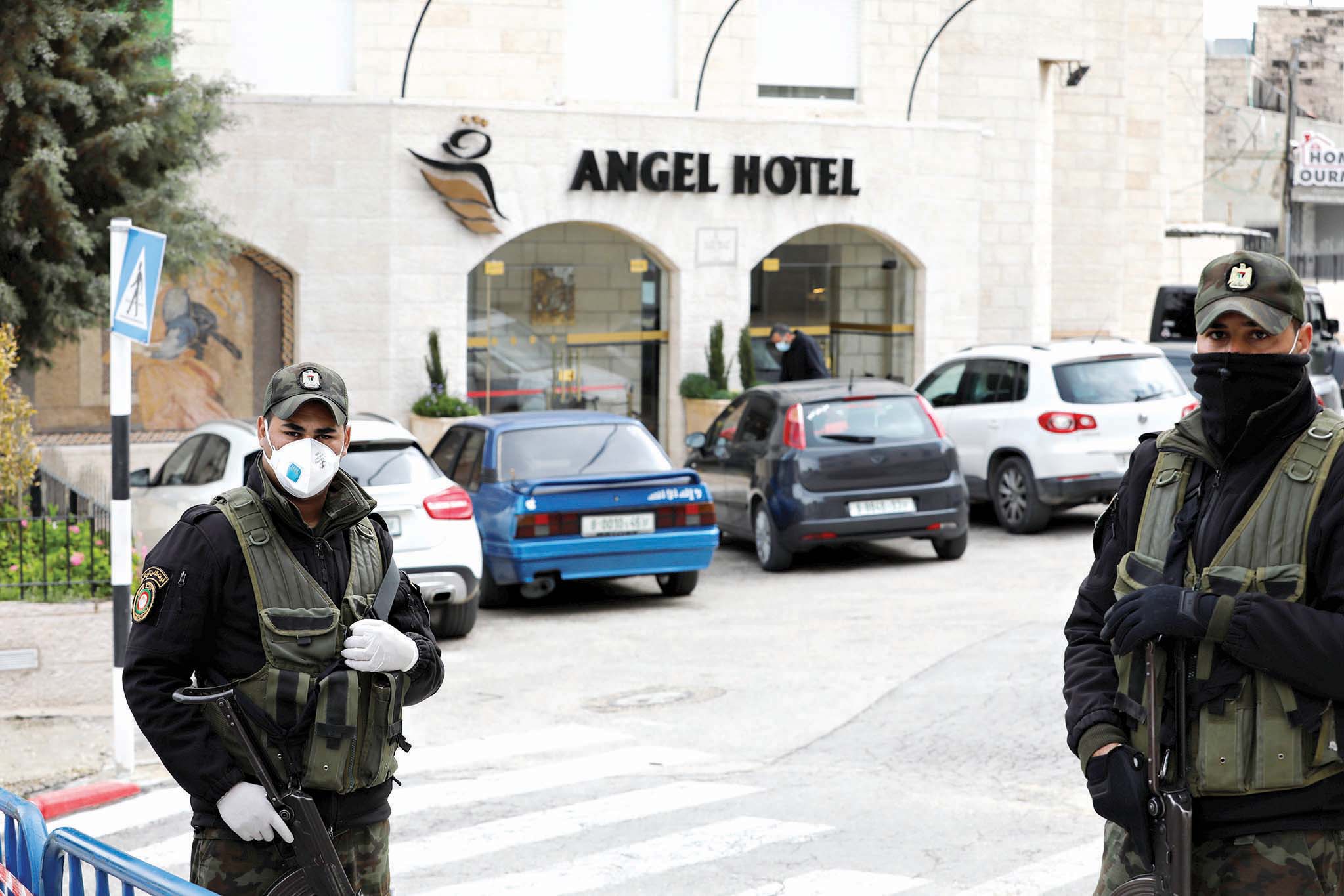 u0634u0631u0637u064au0627u0646 u0641u0644u0633u0637u064au0646u064au0627u0646 u064au062du0631u0633u0627u0646 u0641u0646u062fu0642u0627u064b u062eu064fu0635u0635 u0644u062du062cu0631 u0633u064au0627u062d u0623u0645u064au0631u0643u064au064au0646 u0641u064a u0628u064au062a u0644u062du0645t (u0631u0648u064au062au0631u0632)