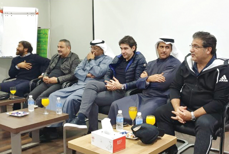 u0627u0644u0645u062fu0631u0628 u0627u0644u0625u0633u0628u0627u0646u064a u0643u0627u0631u0627u0646u0643u0627 u062eu0644u0627u0644 u0632u064au0627u0631u062au0647 u0627u0644u0643u0648u064au062a u0641u064a u064au0646u0627u064au0631... u0645u062au0648u0633u0651u0637u0627u064b u062eu0627u0644u062f u0627u0644u0634u0645u0631u064a u0648u0639u062fu062fu0627u064b u0645u0646 u0627u0644u0645u062fu0631u0628u064au0646 u0627u0644u0648u0637u0646u064au064au0646  