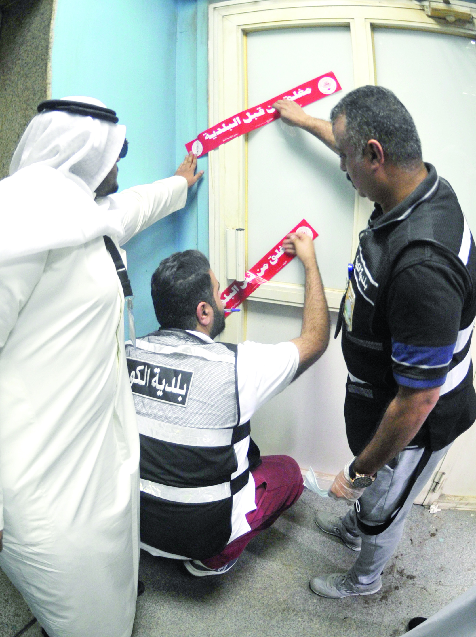 إغلاق فوري بأمر من المنفوحي لمقهى مخالف 