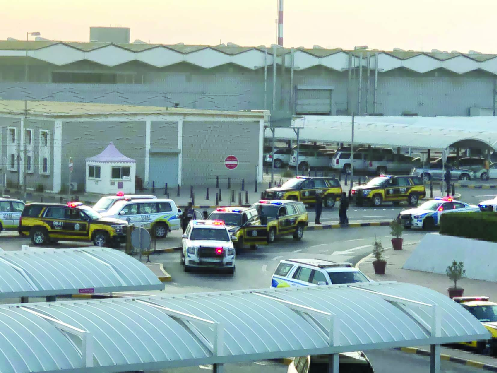 إجراءات امنية مشددة لمرافقة الواصلين إلى المحاجر الصحية