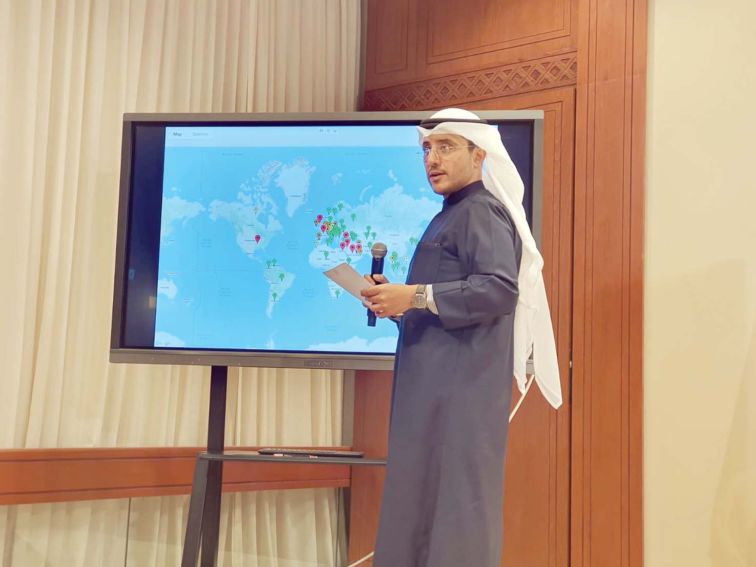 u0627u0644u0646u0627u0635u0631 u0641u064a u0645u0624u062au0645u0631u0647 u0627u0644u0635u062du0627u0641u064a u0645u0633u0627u0621 u0627u0644u0623u0631u0628u0639u0627u0621