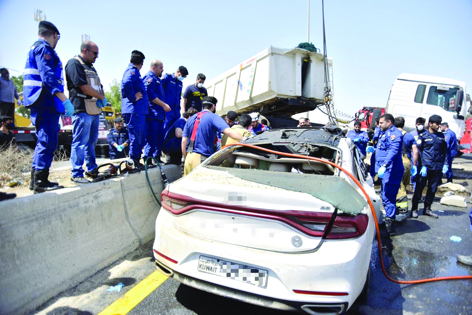 u0631u062cu0627u0644 u0627u0644u0625u0637u0641u0627u0621 u064au062au0639u0627u0645u0644u0648u0646 u0645u0639 u0627u0644u062du0627u062fu062b