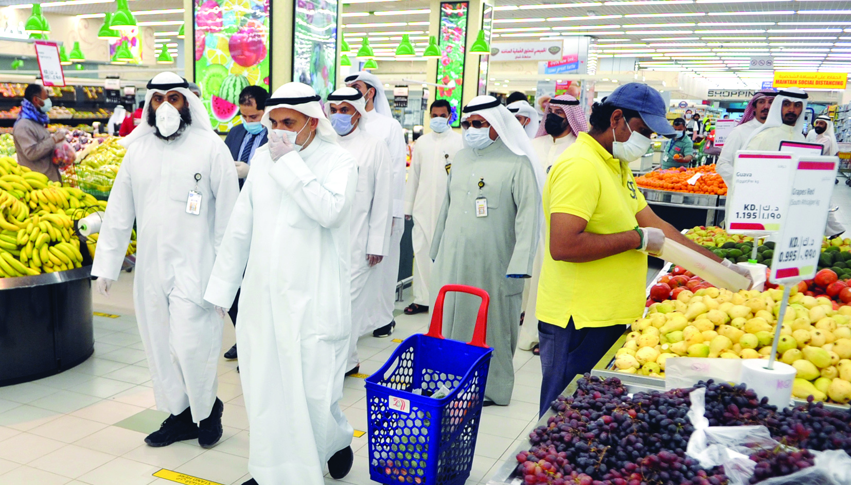 ... وفي سوق الخضار