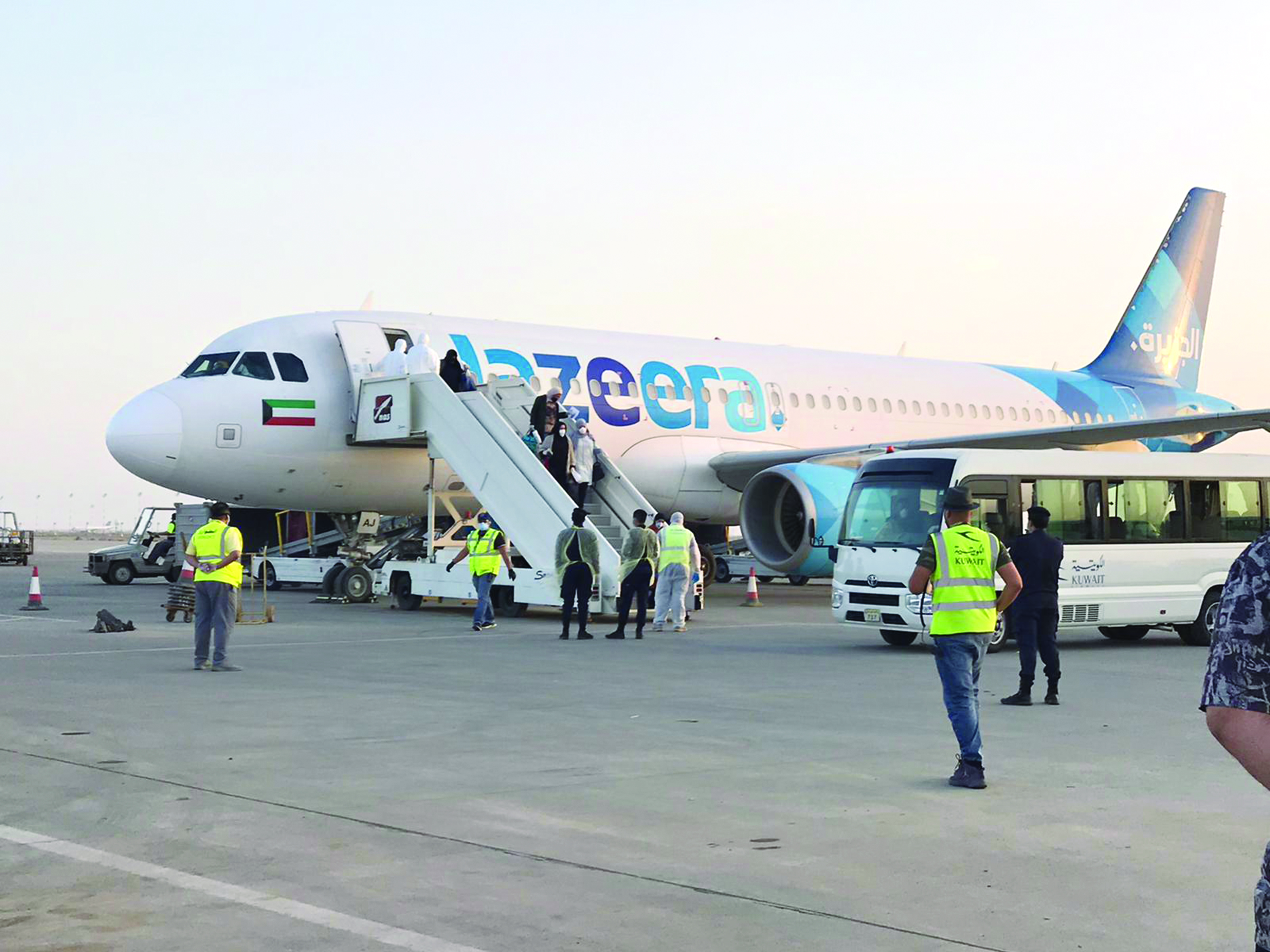 u0637u0627u0626u0631u0629 u0627u0644u062cu0632u064au0631u0629 u0644u062fu0649 u0648u0635u0648u0644u0647u0627 u0645u0646 u0625u062du062fu0649 u0631u062du0644u0627u062a u0627u0644u0645u0631u062du0644u0629 u0627u0644u0623u0648u0644u0649 u0644u0644u0625u062cu0644u0627u0621