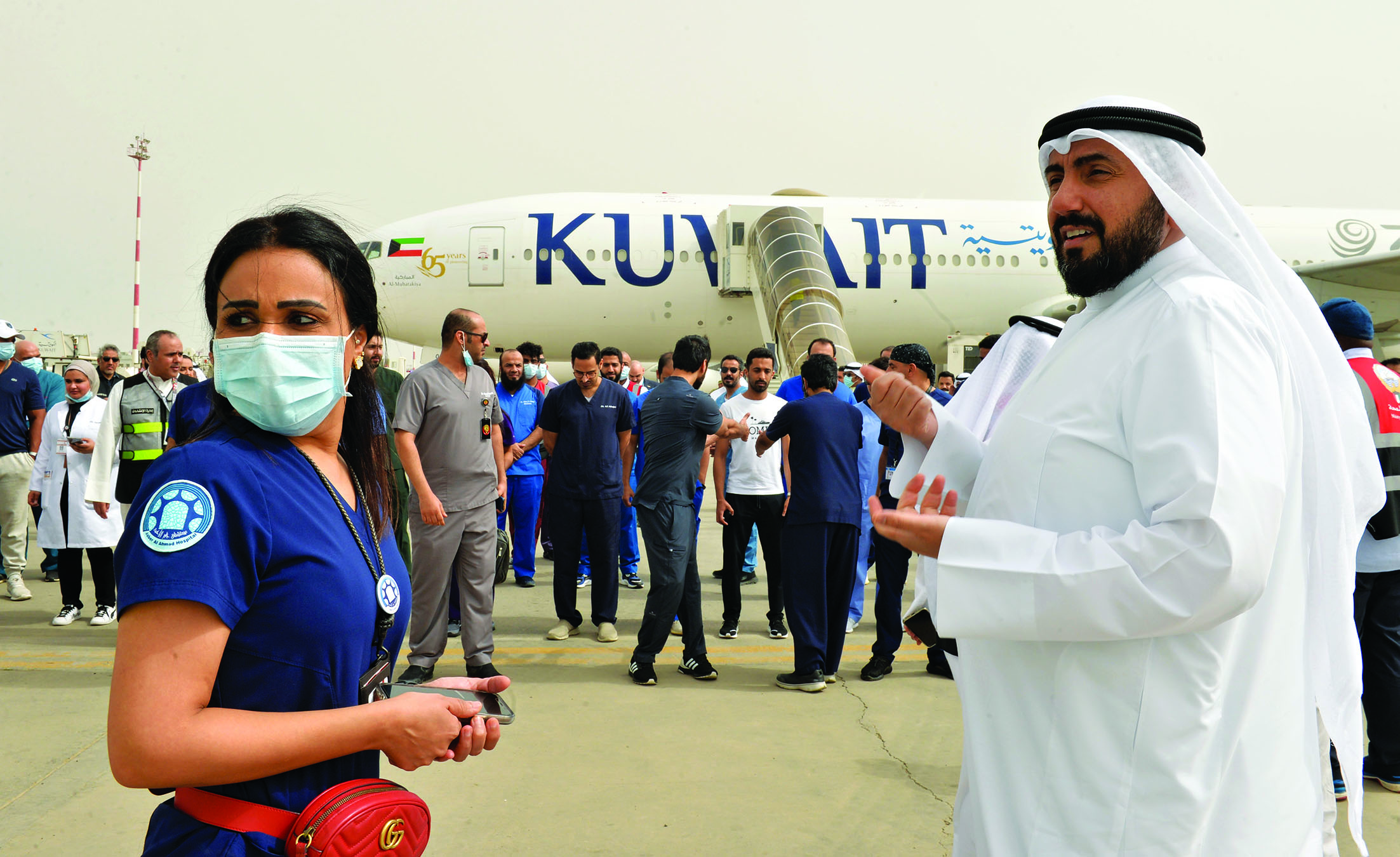 الوزير وسط المتطوعين