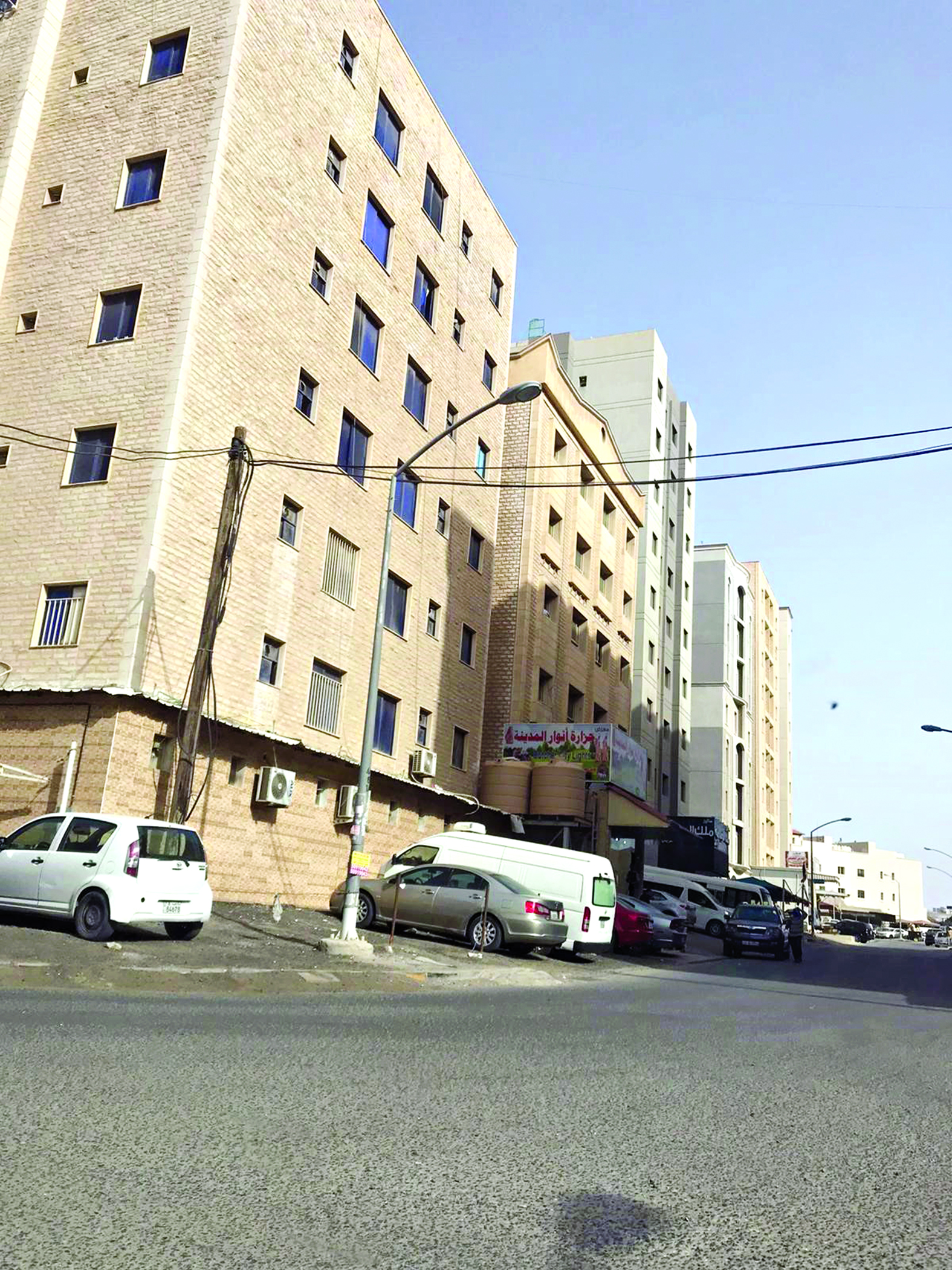 إغلاق المعلق في البنايات الاستثمارية مخالفة صارخة 