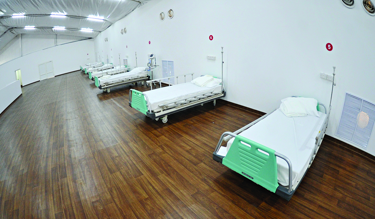 أسرة مخصصة للعلاج 