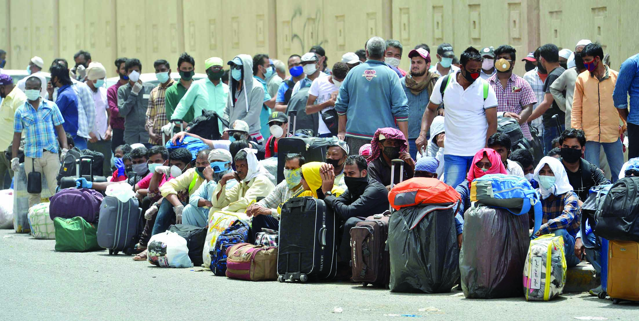 u0645u062eu0627u0644u0641u0648u0646 u0628u0627u0646u062au0638u0627u0631 u0627u0644u0625u062cu0644u0627u0621 u0625u0644u0649 u0645u0631u0627u0643u0632 u0627u0644u0625u064au0648u0627u0621                                                t               (u062au0635u0648u064au0631 u0646u0627u064au0641 u0627u0644u0639u0642u0644u0629)