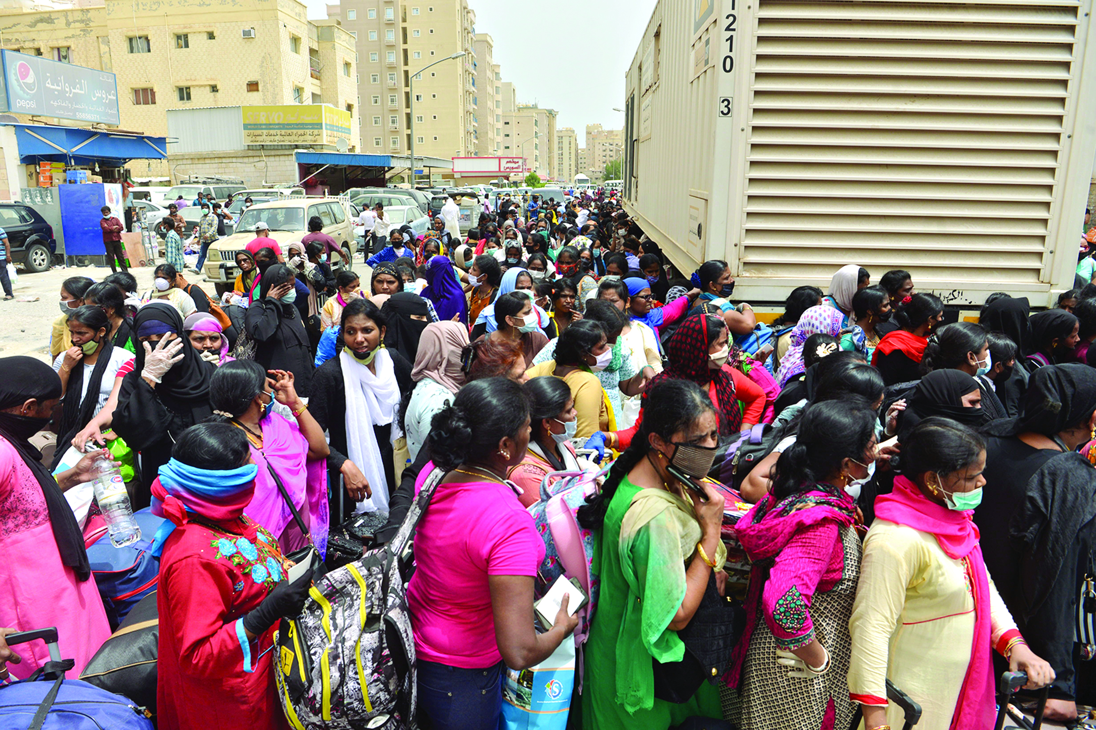 أعداد كبيرة من المخالفات في مركز استقبال النساء