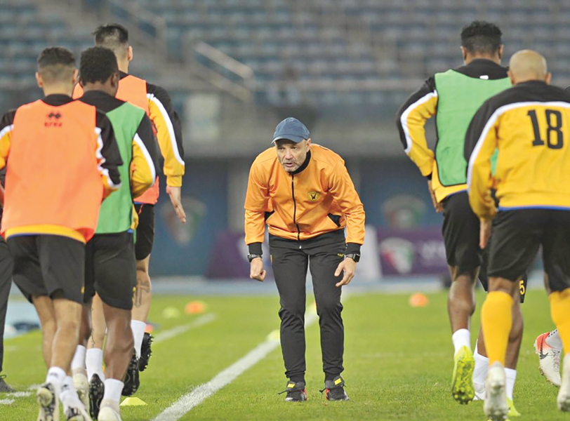 u0628u064au0631u062au0627u0646u064a u062eu0644u0627u0644 u0642u064au0627u062fu062au0647 u062au062fu0631u064au0628u0627u062a u0627u0644u0625u062du0645u0627u0621 u0644u0644u0627u0639u0628u064a u00abu0627u0644u0623u0635u0641u0631u00bb            t               (u0645u0648u0642u0639 u0646u0627u062fu064a u0627u0644u0642u0627u062fu0633u064au0629)