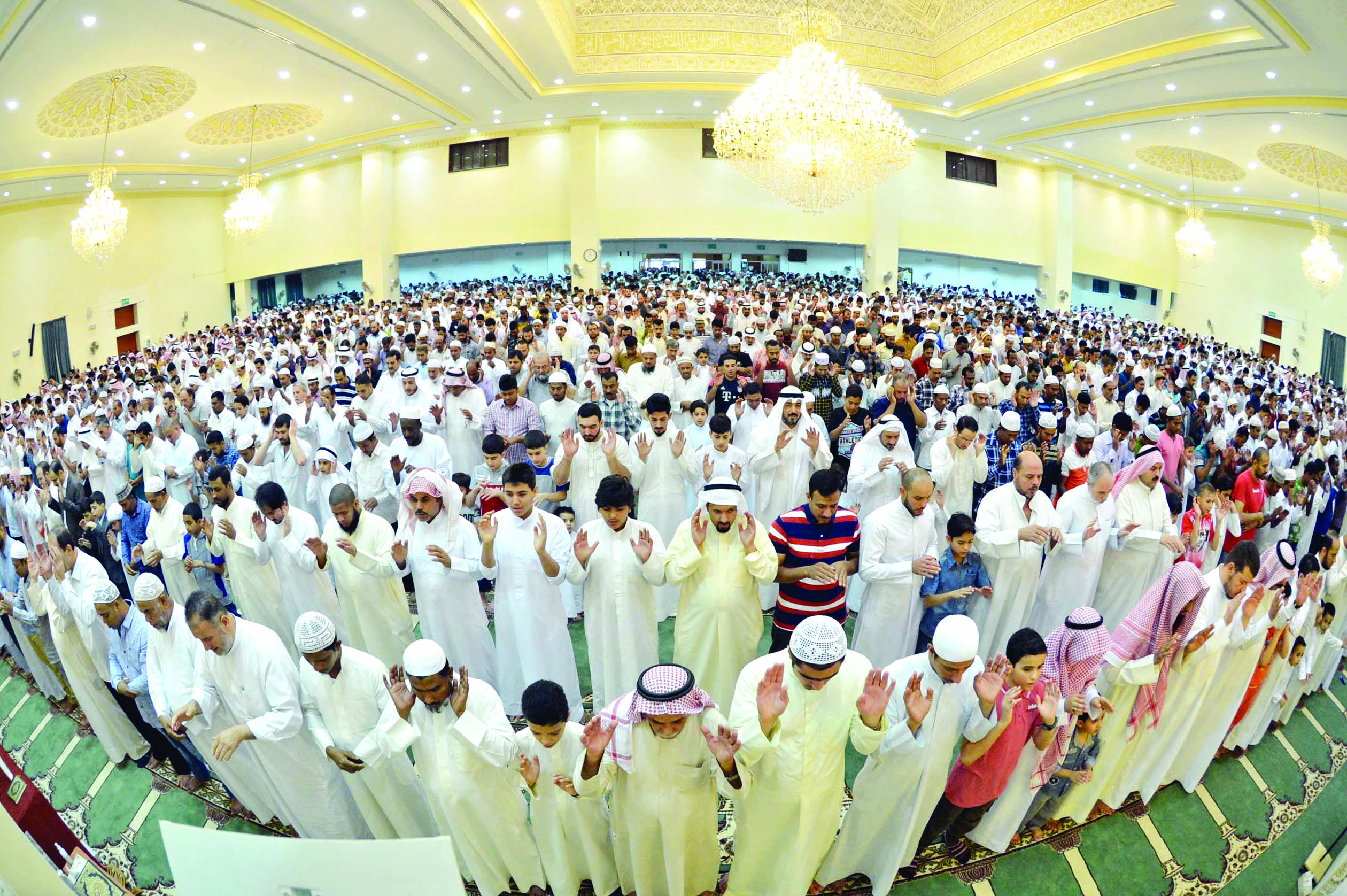 للمرة الأولى لن يكون هناك صلاة للعيد في المساجد أو الساحات