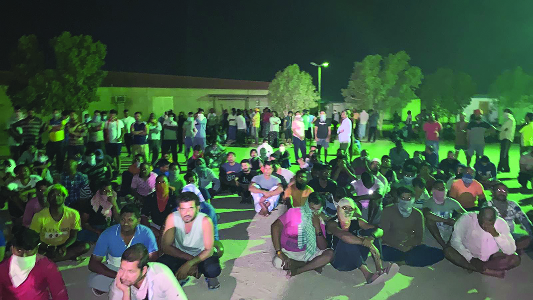 u0627u062du062au062cu0627u062c u0627u0644u0639u0645u0627u0644 u0628u0633u0628u0628 u0639u062fu0645 u062au0633u0644u0645 u0631u0648u0627u062au0628u0647u0645 u0627u0644u0645u062au0623u062eu0631u0629