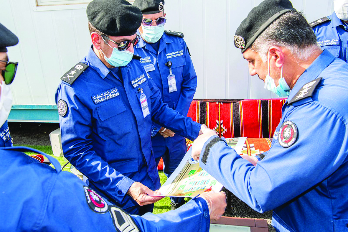 ... ويطلع على خطة تأمين المحاجر خلال الجولة 