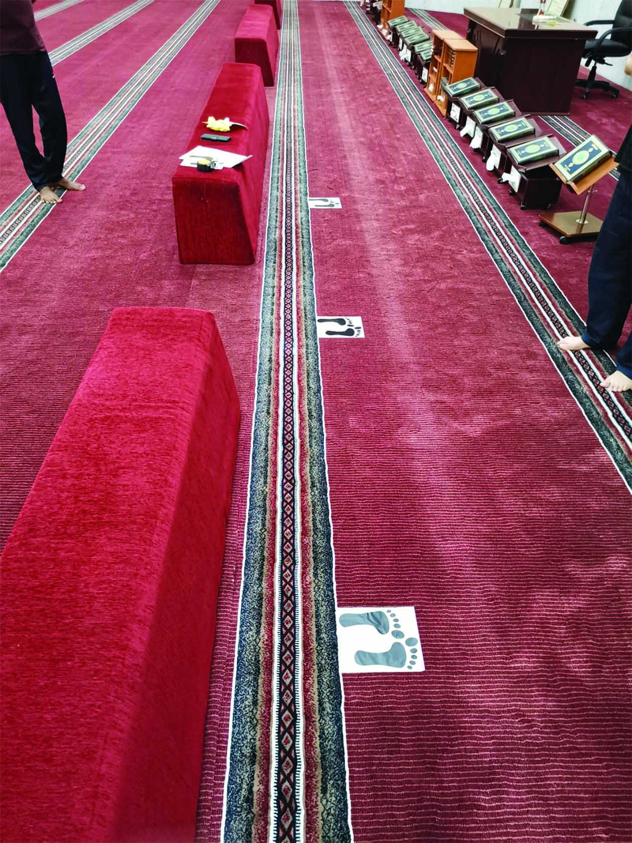 u0639u0644u0627u0645u0627u062a u0648u0642u0648u0641 u0627u0644u0645u0635u0644u064au0646 u0628u062du064au062b u064au0643u0648u0646 u0628u064au0646u0647u0627 170 u0633u0645