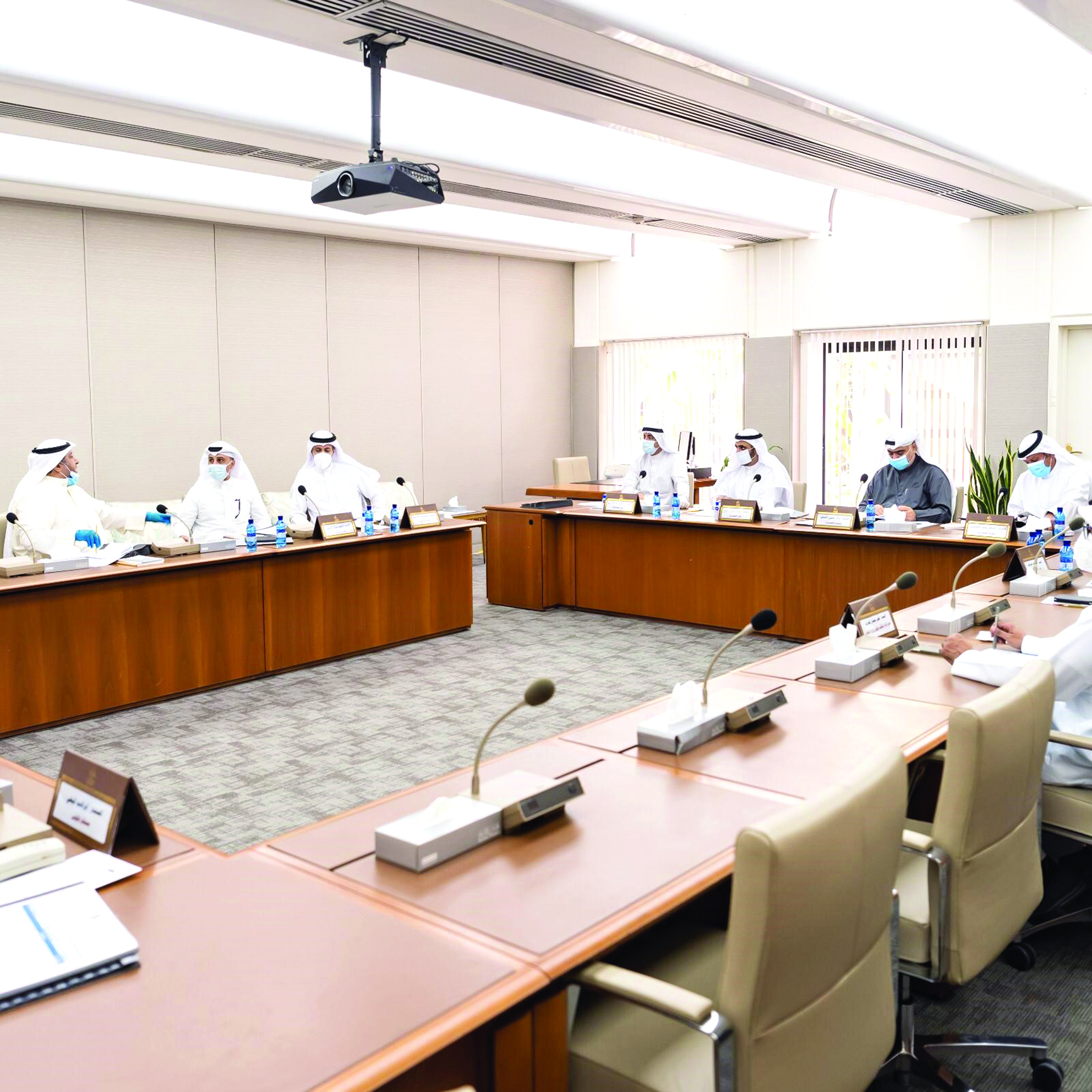 u062cu0627u0646u0628 u0645u0646 u0627u062cu062au0645u0627u0639 u0644u062cu0646u0629 u0627u0644u0645u0648u0627u0631u062f u0627u0644u0628u0634u0631u064au0629