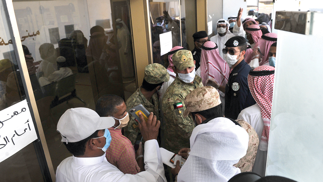 u0632u062du0627u0645 u0634u062fu064au062f u0641u064a u0627u0644u062fu0627u062eu0644 u0628u063au064au0627u0628 u0627u0644u0627u0634u062au0631u0627u0637u0627u062a u0627u0644u0635u062du064au0629t (u062au0635u0648u064au0631 u0633u0639u0648u062f u0633u0627u0644u0645)