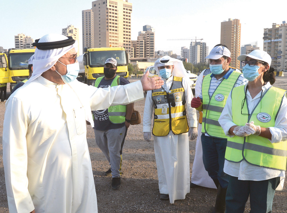 u0623u0645u062bu0627u0644 u0627u0644u0623u062du0645u062f u0648u0645u062du0645u062f u0627u0644u064au0648u0633u0641 u0623u062bu0646u0627u0621 u0631u064a u0627u0644u0623u0634u062cu0627u0631 u0648u0627u0644u0645u0632u0631u0648u0639u0627u062at (u062au0635u0648u064au0631 u0623u0633u0639u062f u0639u0628u062fu0627u0644u0644u0647)