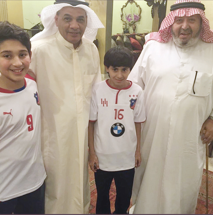 ... وفي ديوان محمد الذاير 