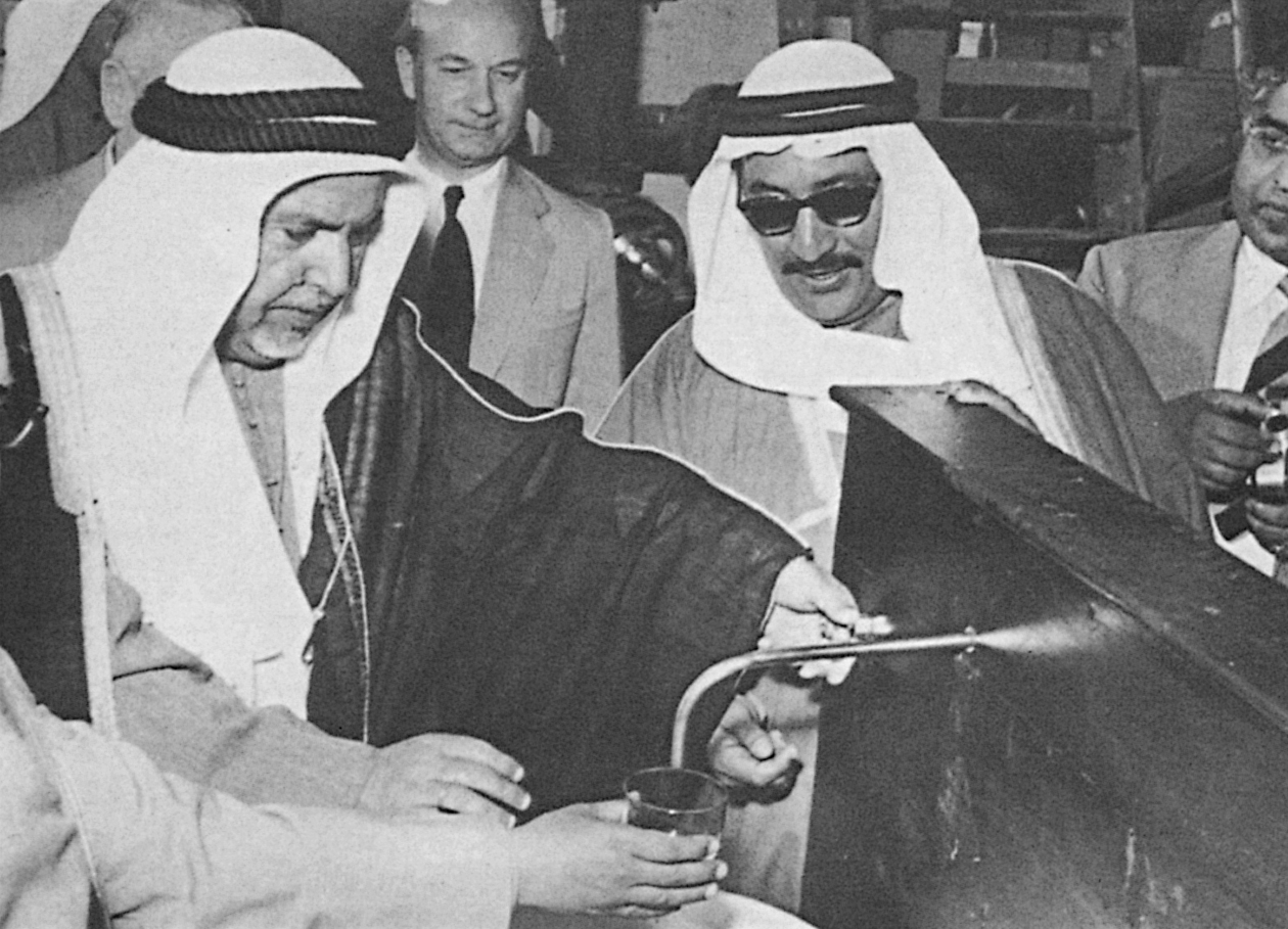 الشيخ عبدالله السالم وعبدالله المبارك