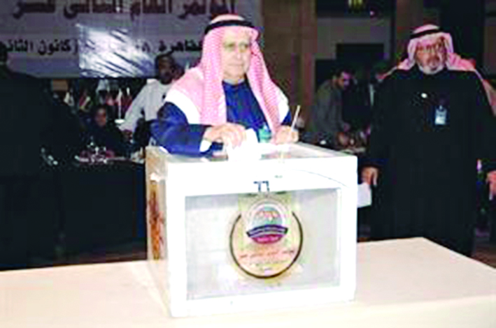 ... ومشاركاً في اقتراع جمعية الصحافيين 