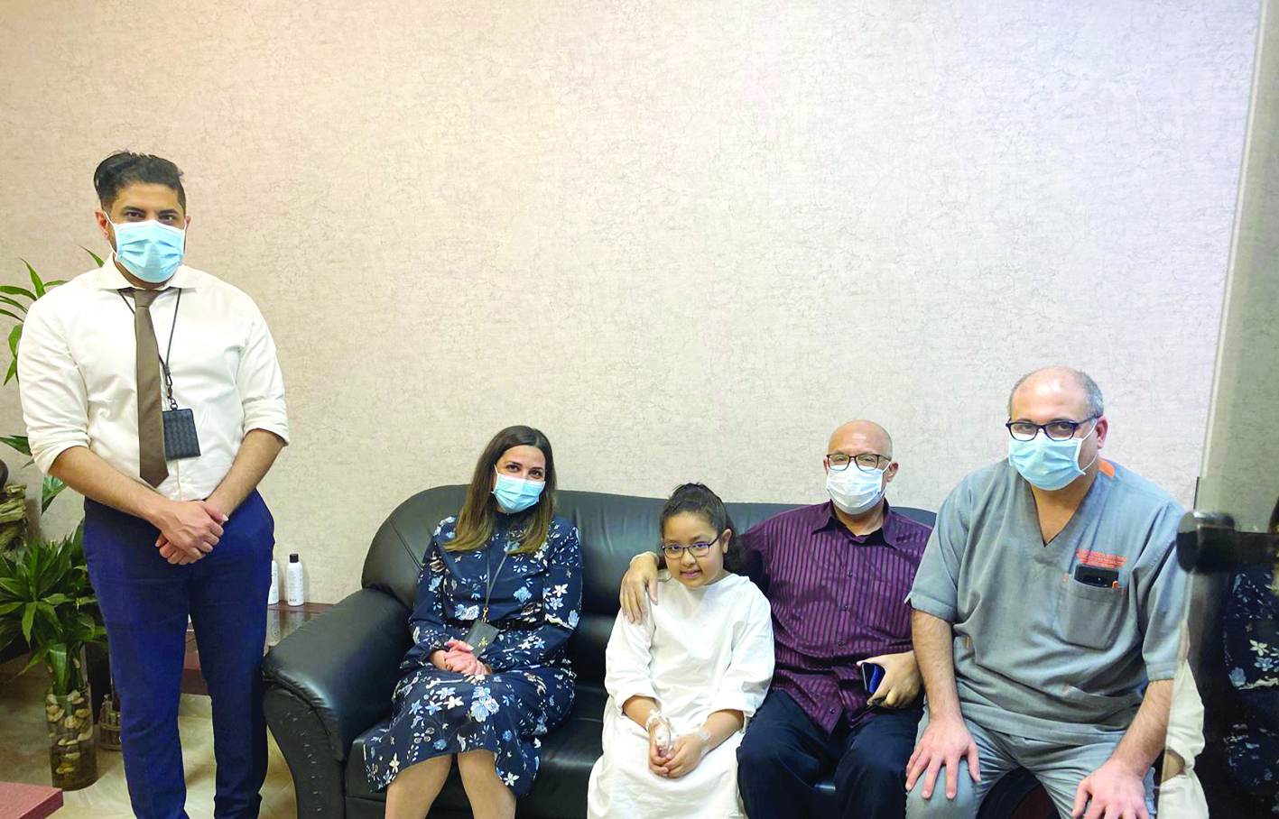 u0627u0644u0637u0641u0644u0629 u0627u0644u0645u062au0639u0627u0641u064au0629 u0645u0639 u0641u0631u064au0642 u0627u0644u0639u0646u0627u064au0629 u0627u0644u0645u0631u0643u0632u0629 u0628u0645u0633u062au0634u0641u0649 u0627u0644u0639u062fu0627u0646