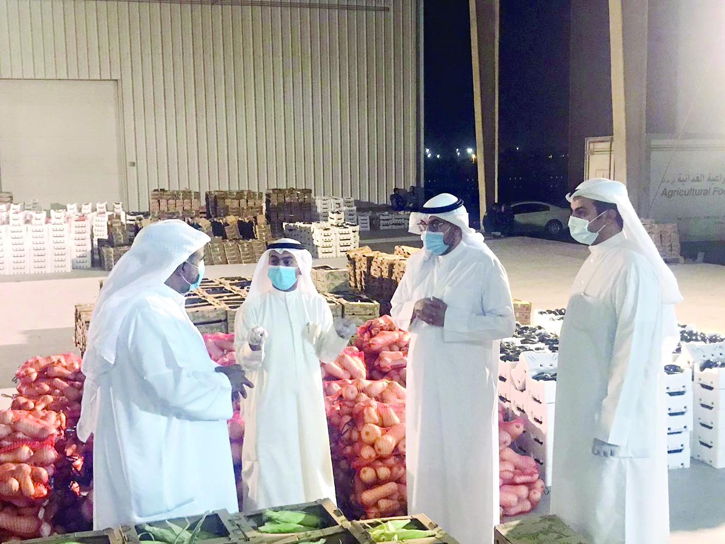 u0627u0644u0634u0627u0647u064au0646 u0648u0645u0633u0624u0648u0644u0648 u00abu0627u062au062du0627u062f u0627u0644u0645u0632u0627u0631u0639u064au0646u00bb u0641u064a u0645u0642u0631 u062au0646u0632u064au0644 u0627u0644u0645u0646u062au062cu0627u062a u0628u0627u0644u0639u0627u0631u0636u064au0629