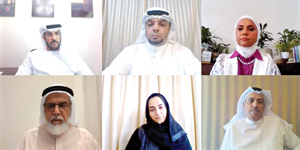 مشاركون في الملتقى