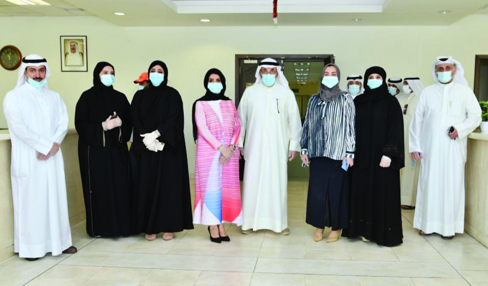 u0627u0644u0634u0647u0627u0628 u0648u0627u0644u0628u062fu0631 u0648u062eu0627u062cu0629 u0645u0639 u0645u0648u0638u0641u064a u0645u0631u0643u0632 u0628u0631u064au062f u0627u0634u0628u064au0644u064au0629t(u062au0635u0648u064au0631 u0646u0627u064au0641 u0627u0644u0639u0642u0644u0629)