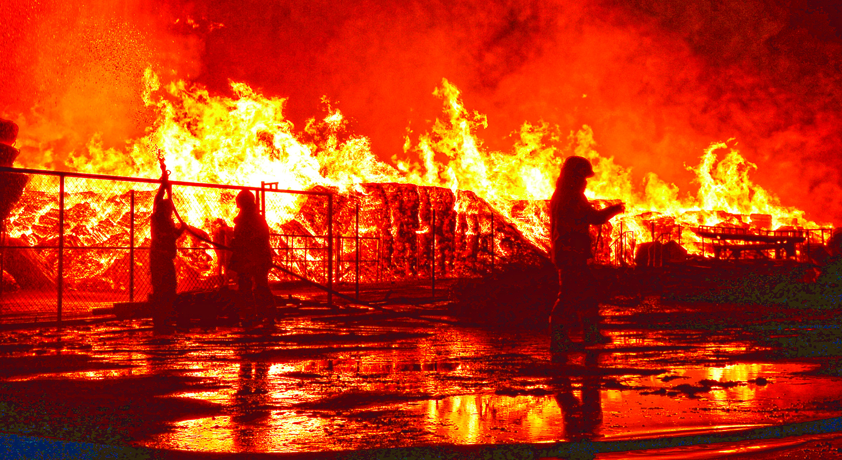 u0625u0637u0641u0627u0626u064au0648u0646 u064au0635u0627u0631u0639u0648u0646 u0627u0644u0646u0627u0631 t(u062au0635u0648u064au0631 u0623u0633u0639u062f u0639u0628u062fu0627u0644u0644u0647)