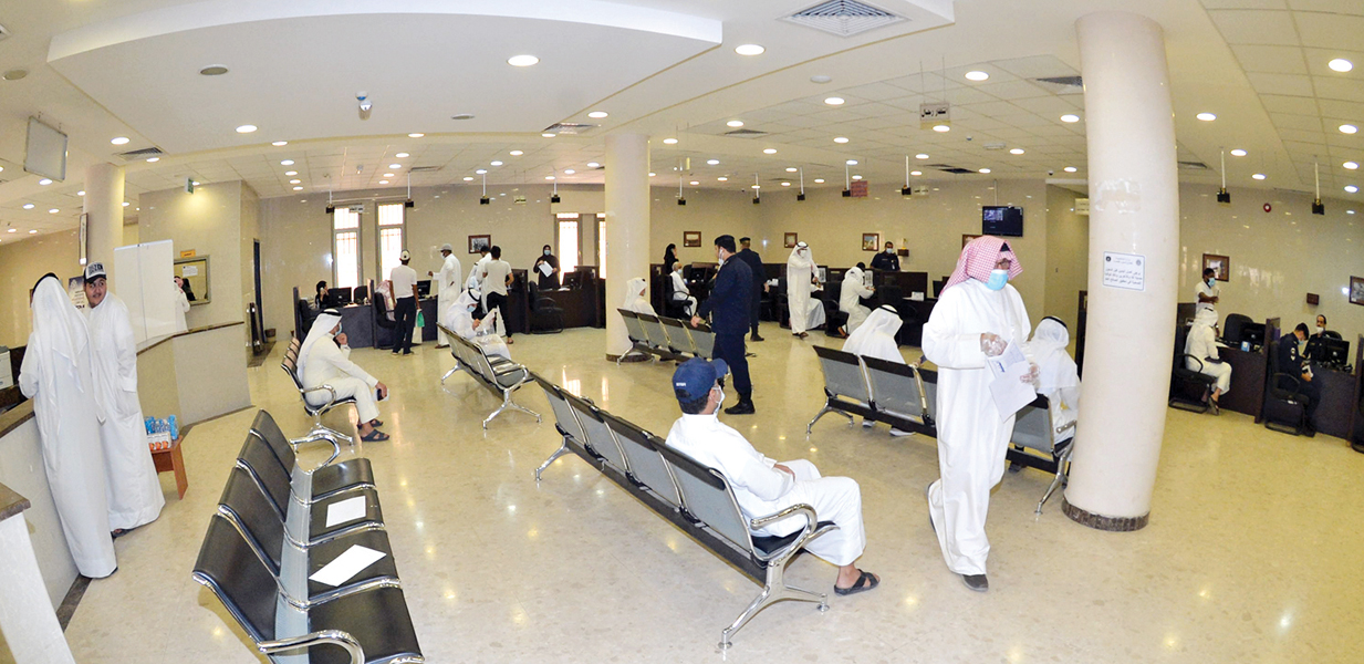 حضور كثيف في مركز خدمة العارضية