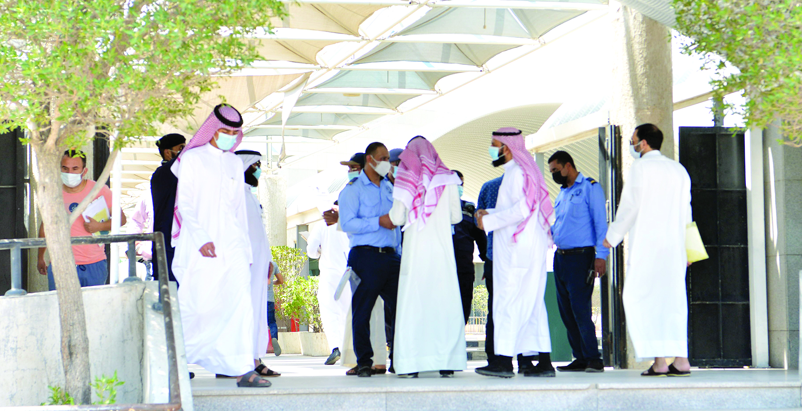 u062du0631u0627u0633 u0627u0644u0623u0645u0646 u064au0642u0648u0645u0648u0646 u0628u062fu0648u0631u0647u0645 u0641u064a u062au0646u0638u064au0645 u0627u0644u0645u0631u0627u062cu0639u064au0646 t(u062au0635u0648u064au0631 u0646u0627u064au0641 u0627u0644u0639u0642u0644u0629)