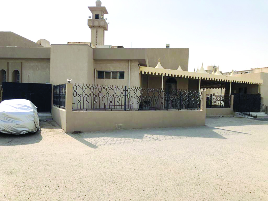 u0645u0637u0627u0644u0628u0629 u0628u0625u0639u0627u062fu0629 u0628u0646u0627u0621 u0645u0633u062cu062f u0637u0627u0631u0642 u0628u0646 u0632u064au0627u062f u0645u0639 u0627u0644u062au0648u0633u0639u0629 u0627u0644u0644u0627u0632u0645u0629